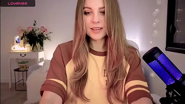 ImKeira online show from February 13, 8:13 pm