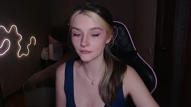 Snapshot of jeann_elsaa chatting on January 22, 11:21 pm jeann elsaa online show from January 22, 11:21 pm