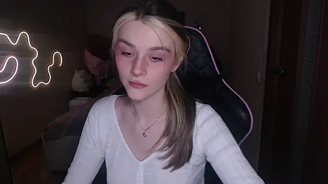 Snapshot of jeann_elsaa chatting on January 26, 12:58 am jeann elsaa online show from January 26, 12:58 am