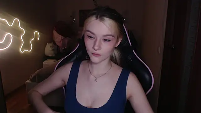 Snapshot of jeann_elsaa chatting on January 28, 2:11 am jeann elsaa online show from January 28, 2:11 am