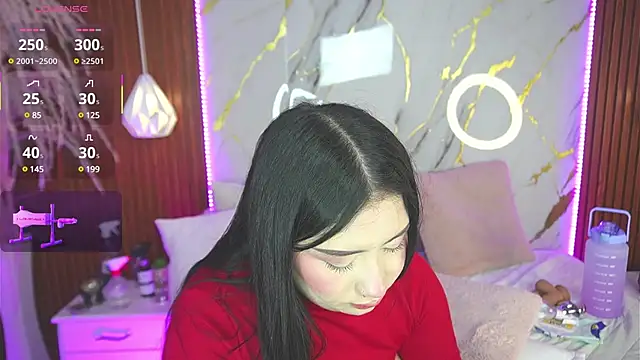 haylie  online show from February 14, 7:17 am