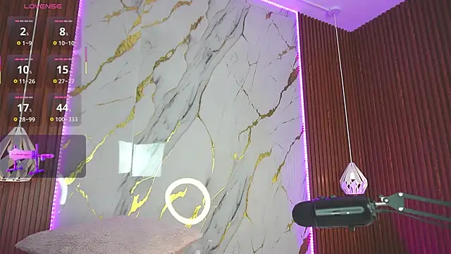 haylie  online show from March 8, 9:40 pm