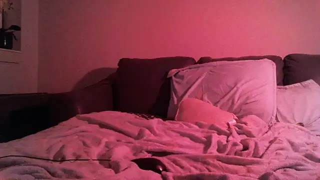 lofibunni online show from February 24, 4:16 am