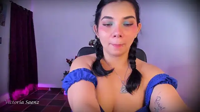 Snapshot of victoriaasaenz_ chatting on April 2, 12:52 am victoriaasaenz online show from April 2, 12:52 am