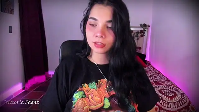 Snapshot of victoriaasaenz_ chatting on April 9, 12:54 am victoriaasaenz online show from April 9, 12:54 am