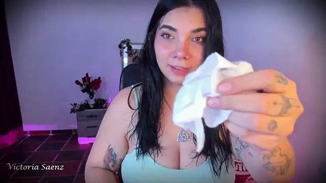 Snapshot of victoriaasaenz_ chatting on April 14, 12:49 am victoriaasaenz online show from April 14, 12:49 am