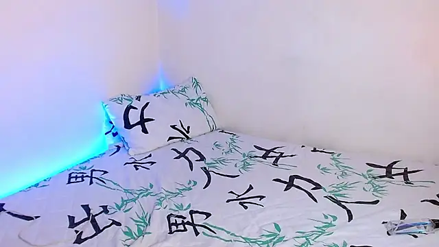 Mehottie29 online show from September 29, 4:06 am