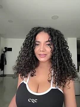 Mariecurl online show from May 5, 9:23 pm