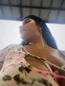 Snapshot of Insane_Issa chatting on March 9, 9:36 pm Insane Issa online show from March 9, 9:36 pm