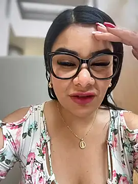 Snapshot of Insane_Issa chatting on March 18, 6:48 pm Insane Issa online show from March 18, 6:48 pm