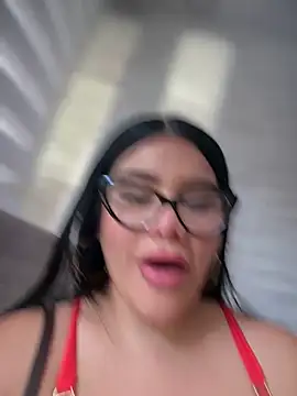 Insane Issa online show from April 4, 8:17 pm