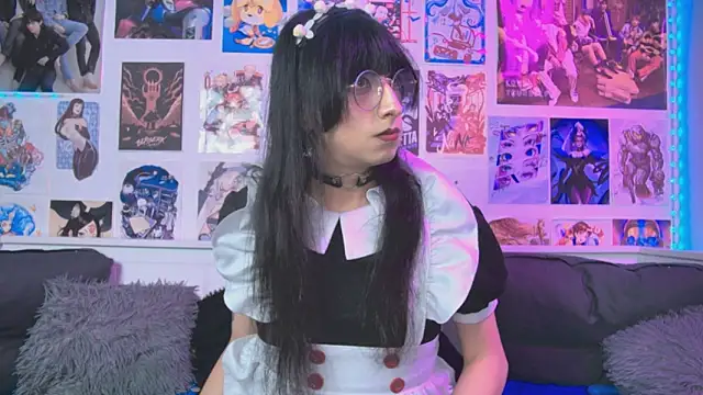 snowblack  online show from September 13, 2:06 pm