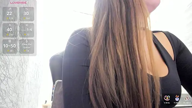 LunaBaker-1 online show from January 15, 8:34 pm