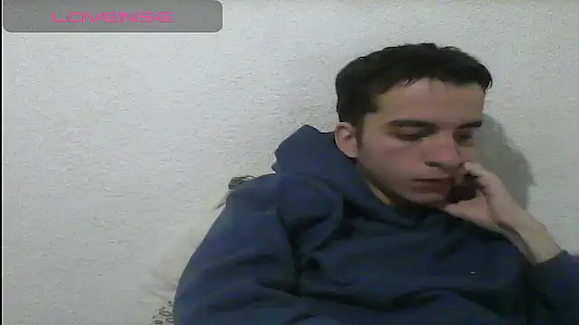 Snapshot of Tombgy07 chatting on January 2, 8:35 pm Tombgy07 online show from January 2, 8:35 pm