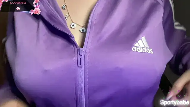 Snapshot of Sportybabe chatting on May 20, 8:15 pm Sportybabe online show from May 20, 8:15 pm