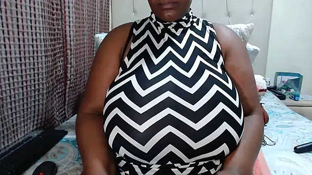 CHOCOLATEDARKBUSTYX online show from March 6, 7:32 pm