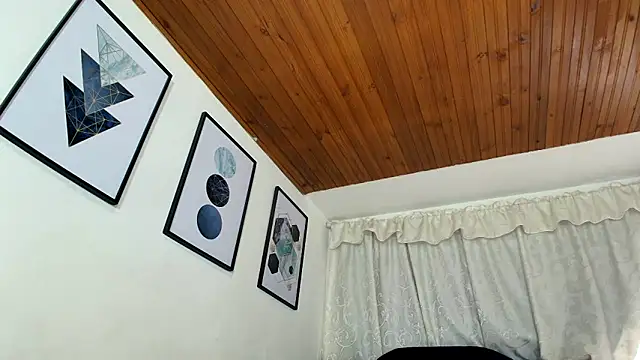 sam her online show from October 10, 9:03 pm