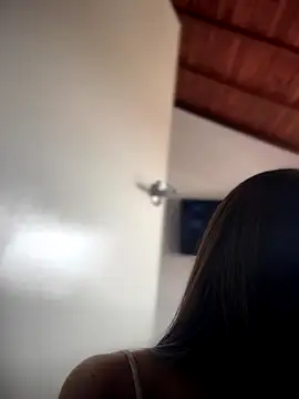 Snapshot of lauravasquez chatting on November 21, 5:44 pm lauravasquez online show from November 21, 5:44 pm