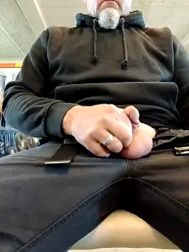 Tiger-70 online show from April 17, 11:02 am