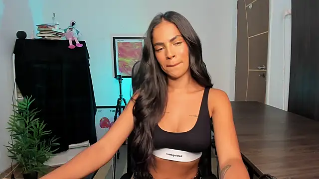 camille-rose online show from March 27, 8:41 pm