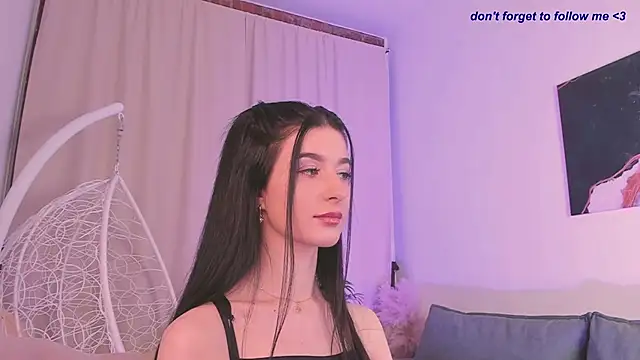 Snapshot of LauraCoy chatting on May 7, 8:58 pm LauraCoy online show from May 7, 8:58 pm