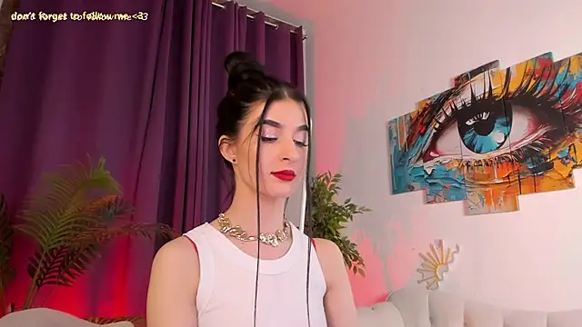 Snapshot of LauraCoy chatting on June 11, 3:04 am LauraCoy online show from June 11, 3:04 am