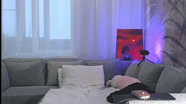 lily  foster online show from February 14, 2:23 pm