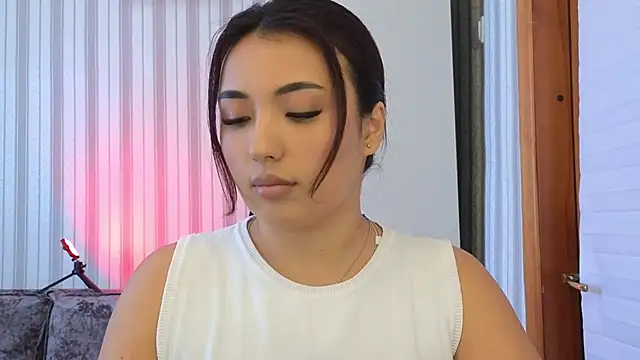 lily  foster online show from September 10, 12:05 pm