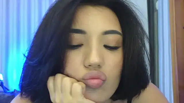 lily  foster online show from September 12, 10:15 am