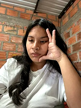 moncerrat luna online show from November 16, 8:14 pm