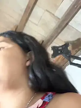 Snapshot of moncerrat_luna chatting on February 20, 12:27 pm moncerrat luna online show from February 20, 12:27 pm