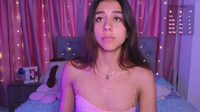 Emiily Scott1 online show from September 17, 9:16 pm