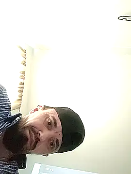 erbod Johnny online show from February 7, 4:11 pm