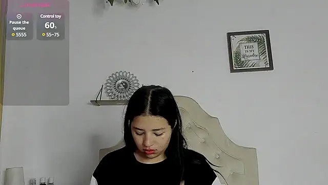 Snapshot of aliice_walker_ chatting on February 3, 12:14 pm aliice walker online show from February 3, 12:14 pm