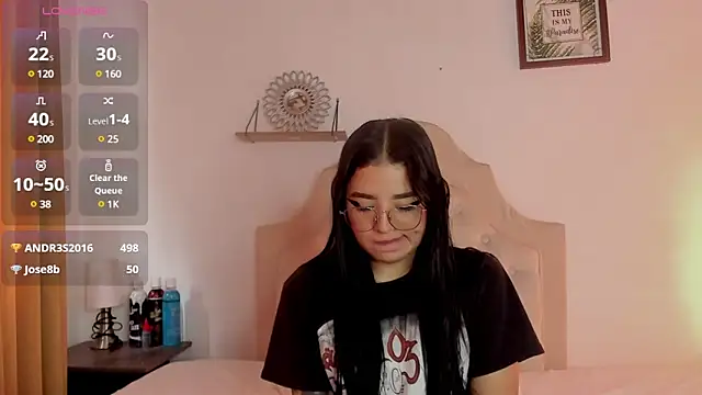 Snapshot of aliice_walker_ chatting on February 3, 6:17 pm aliice walker online show from February 3, 6:17 pm