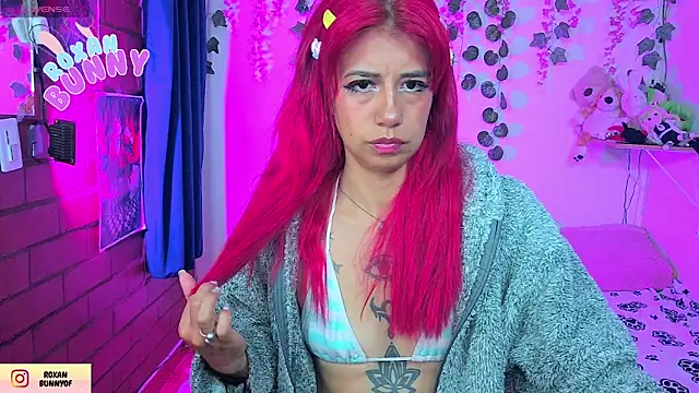 Snapshot of Roxanbunny1 chatting on June 5, 4:41 am Roxanbunny1 online show from June 5, 4:41 am