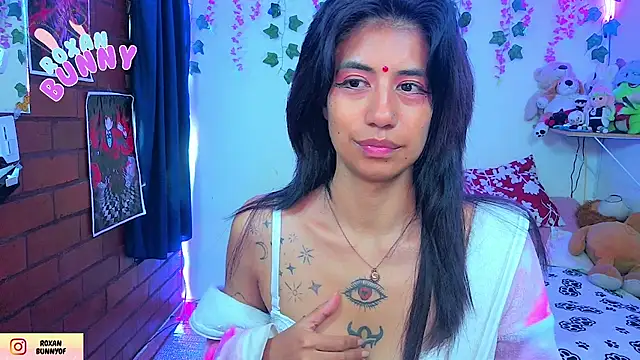 Snapshot of Roxanbunny1 chatting on June 22, 4:15 pm Roxanbunny1 online show from June 22, 4:15 pm