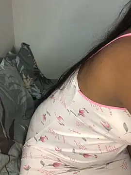 Snapshot of Rose_Olivia chatting on January 14, 12:56 pm Rose Olivia online show from January 14, 12:56 pm