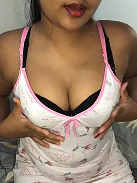 Snapshot of Rose_Olivia chatting on January 27, 12:58 pm Rose Olivia online show from January 27, 12:58 pm