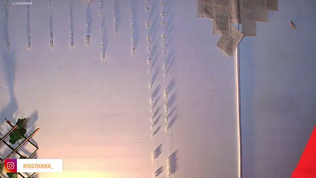 Snapshot of kisstarxxx chatting on September 24, 3:32 am kisstarxxx online show from September 24, 3:32 am