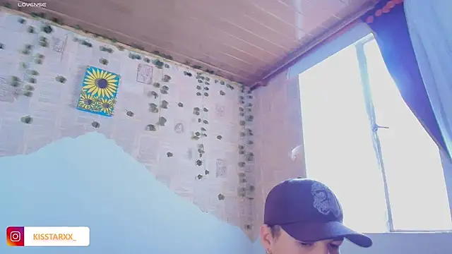 Snapshot of kisstarxxx chatting on October 16, 9:16 pm kisstarxxx online show from October 16, 9:16 pm