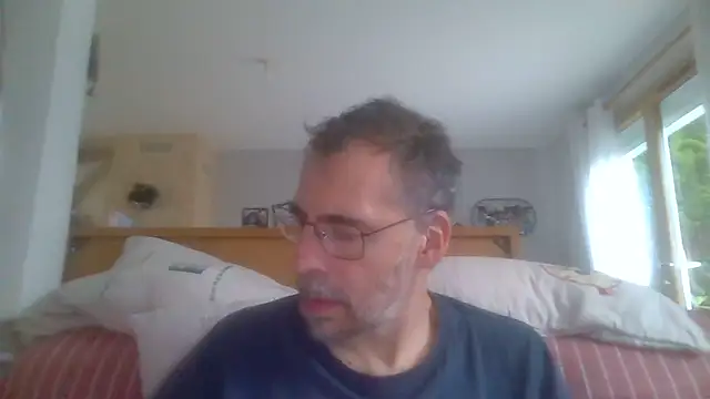 Snapshot of ptitcanard60600 chatting on September 14, 5:23 pm ptitcanard60600 online show from September 14, 5:23 pm