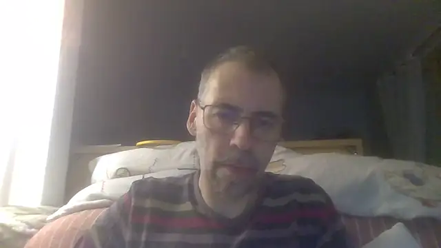 Snapshot of ptitcanard60600 chatting on September 27, 10:37 pm ptitcanard60600 online show from September 27, 10:37 pm