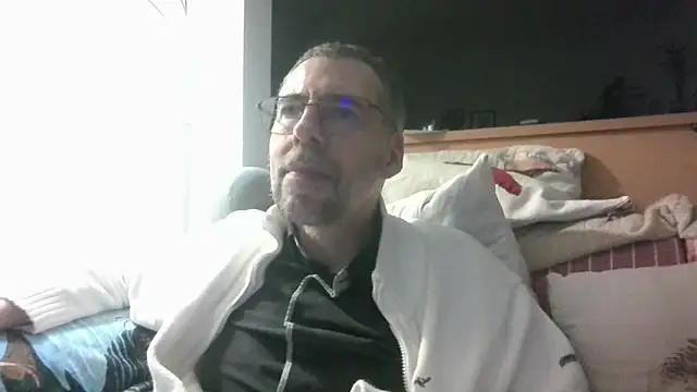 ptitcanard60600 online show from March 24, 10:26 pm