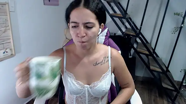 samantha baby  online show from October 15, 7:14 pm