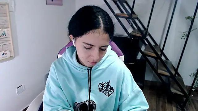 samantha baby  online show from January 12, 4:56 pm