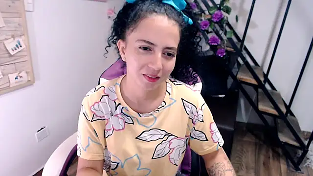 samantha baby  online show from March 6, 6:15 pm