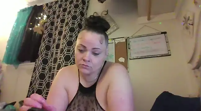 Snapshot of ThICk_JuIcEy chatting on January 28, 1:49 pm ThICk JuIcEy online show from January 28, 1:49 pm