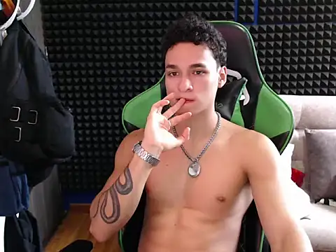 Curly Angel24 online show from October 26, 9:53 pm