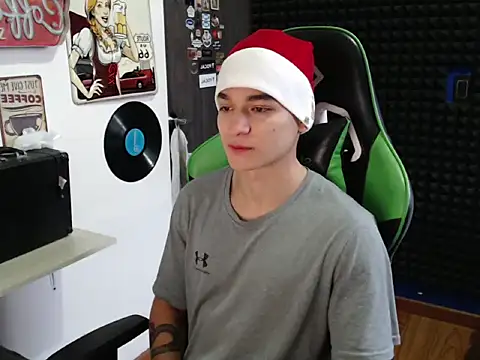 Curly Angel24 online show from December 2, 11:04 am